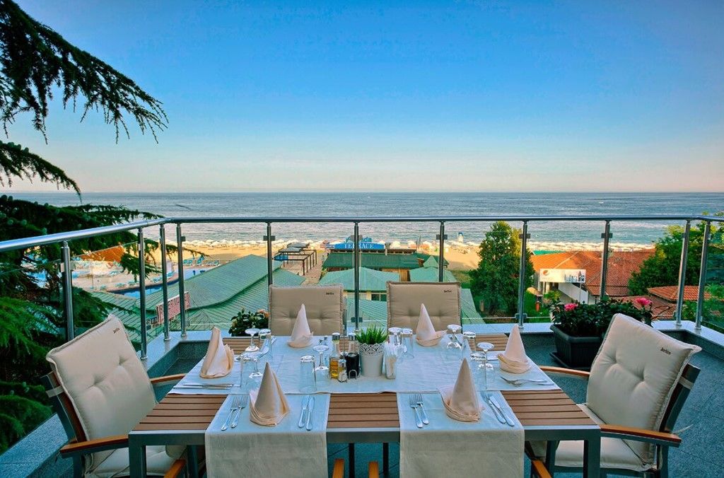 Luna Beach Hotel Golden Sands Exterior photo